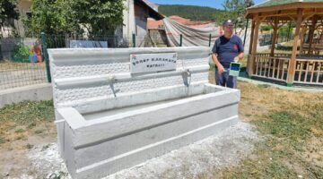 Eflanili Hayırsever iş insanı Şeref Karakaya Memleketine 75 çeşme yaptırdı.