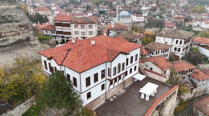 Safranbolu Eski Çarşıda bulunan Tarihi rüştiye binası “Kalealtı Eğitim ve Kent Tarihi Müzesi”ne dönüştü
