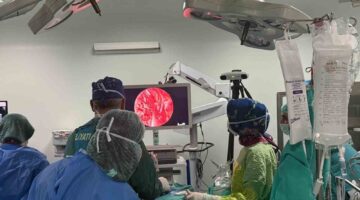 Karabük’te ilk kez burundan girilerek beyin tümörü ameliyatı yapıldı