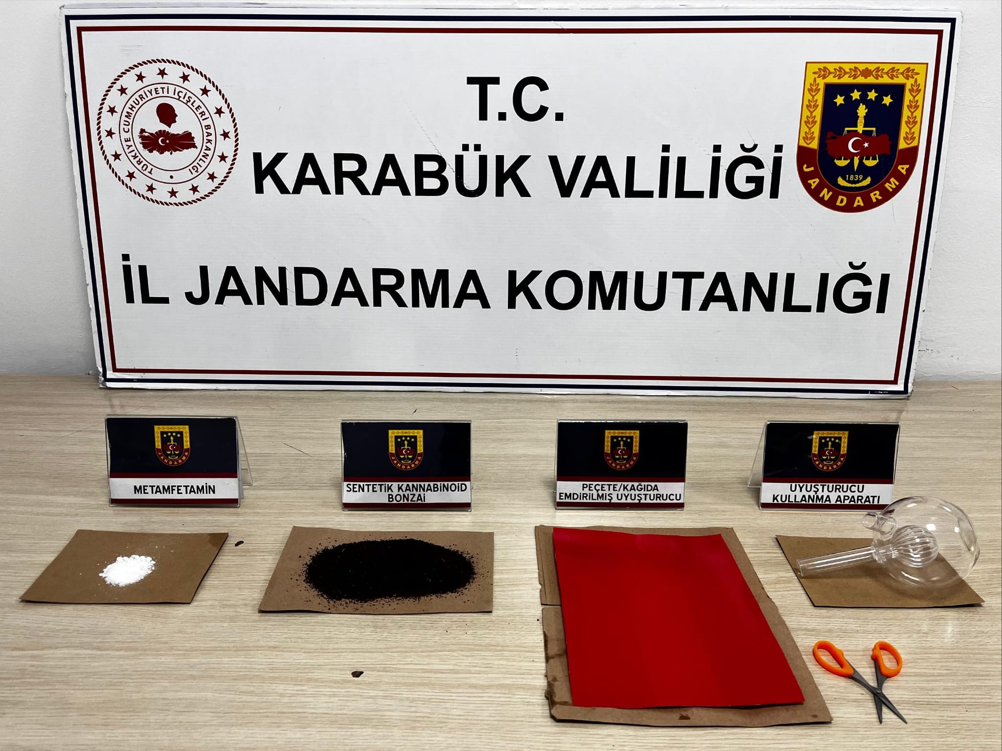Karabük’te Uyuşturucu Operasyonu: 4 Şüpheli Adliyeye Sevk Edildi