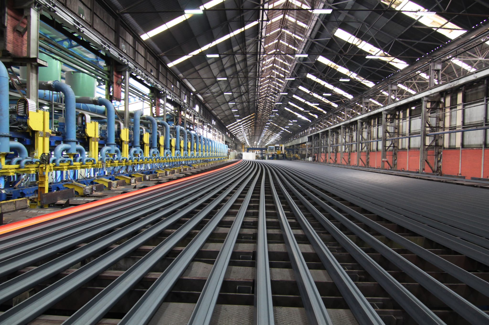 KARDEMİR İle TCDD Arasında 22.980 Ton Ray Satışı Sözleşmesi İmzalandı