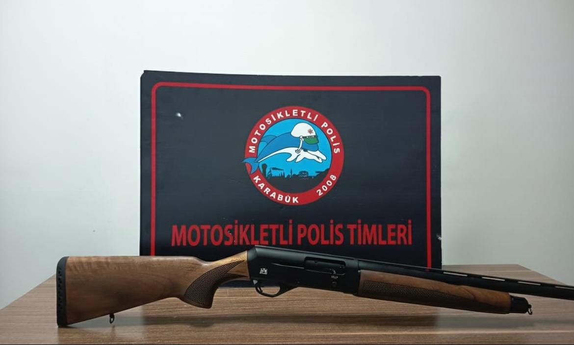 Karabük Emniyet Müdürlüğü Ekipleri Asayiş Denetimlerine Devam Ediyor. 82 aranan şahıs yakalandı