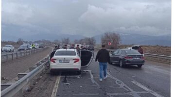 Karabük Gerede Yolu Kemikli Rampasında Meydana Gelen Kazada 1 Kişi Hayatını Kaybetti 3 Yaralı