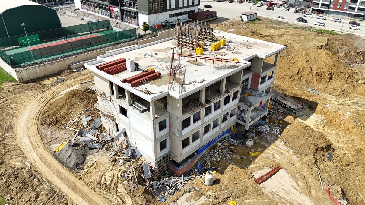 Karabük Milletvekilleri Cem Şahin ve Ali Keskinkılıç Yatırımları İnceledi.