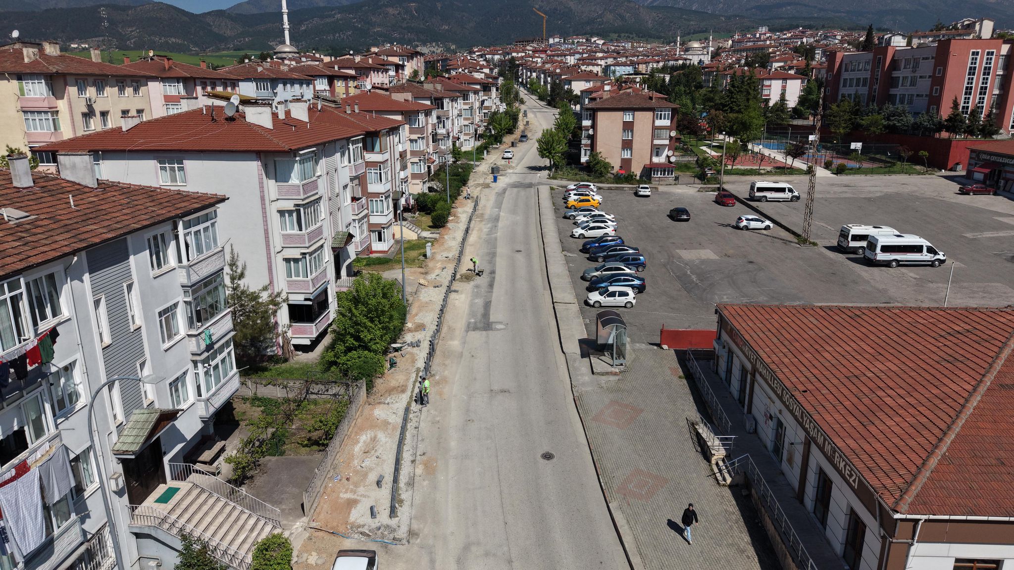 BAŞKAN ÖZKAN ÇETİNKAYA 5000 EVLER’DE DEV DÖNÜŞÜMÜ BAŞLATTI