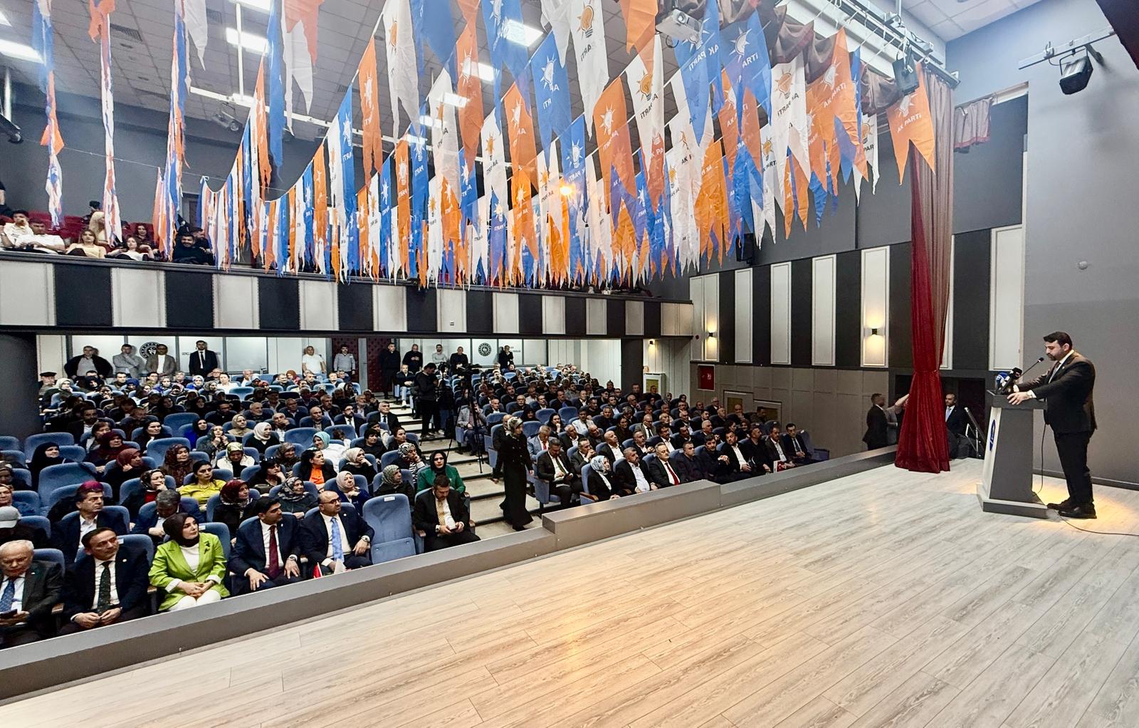 Milletvekili Şahin: “AK Parti’de Eski Olmaz, Sadece Bayrak Yarışı Olur”