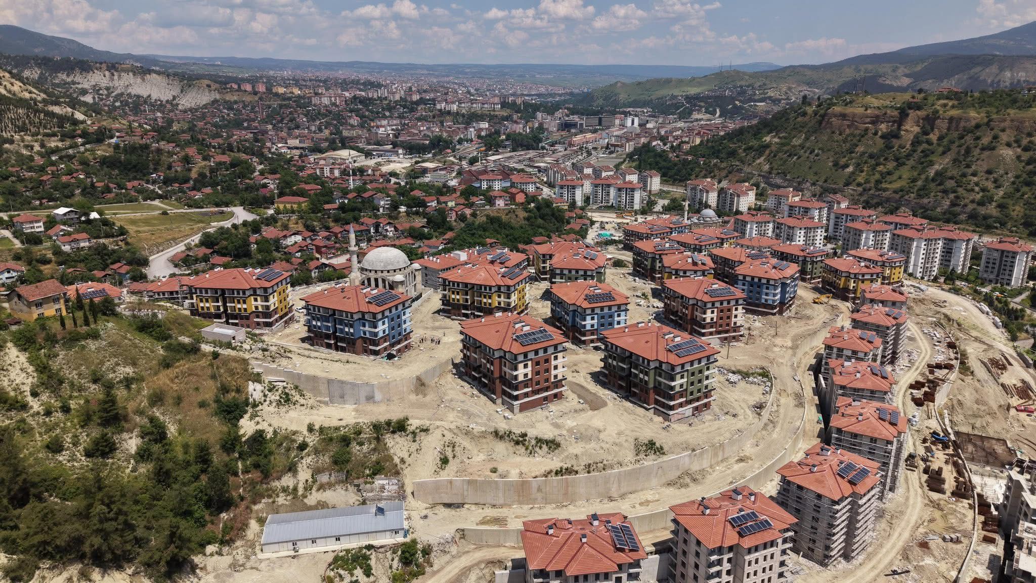 Karabük’te Devam Eden Konut ve Altyapı Yatırımları Yerinde İncelendi