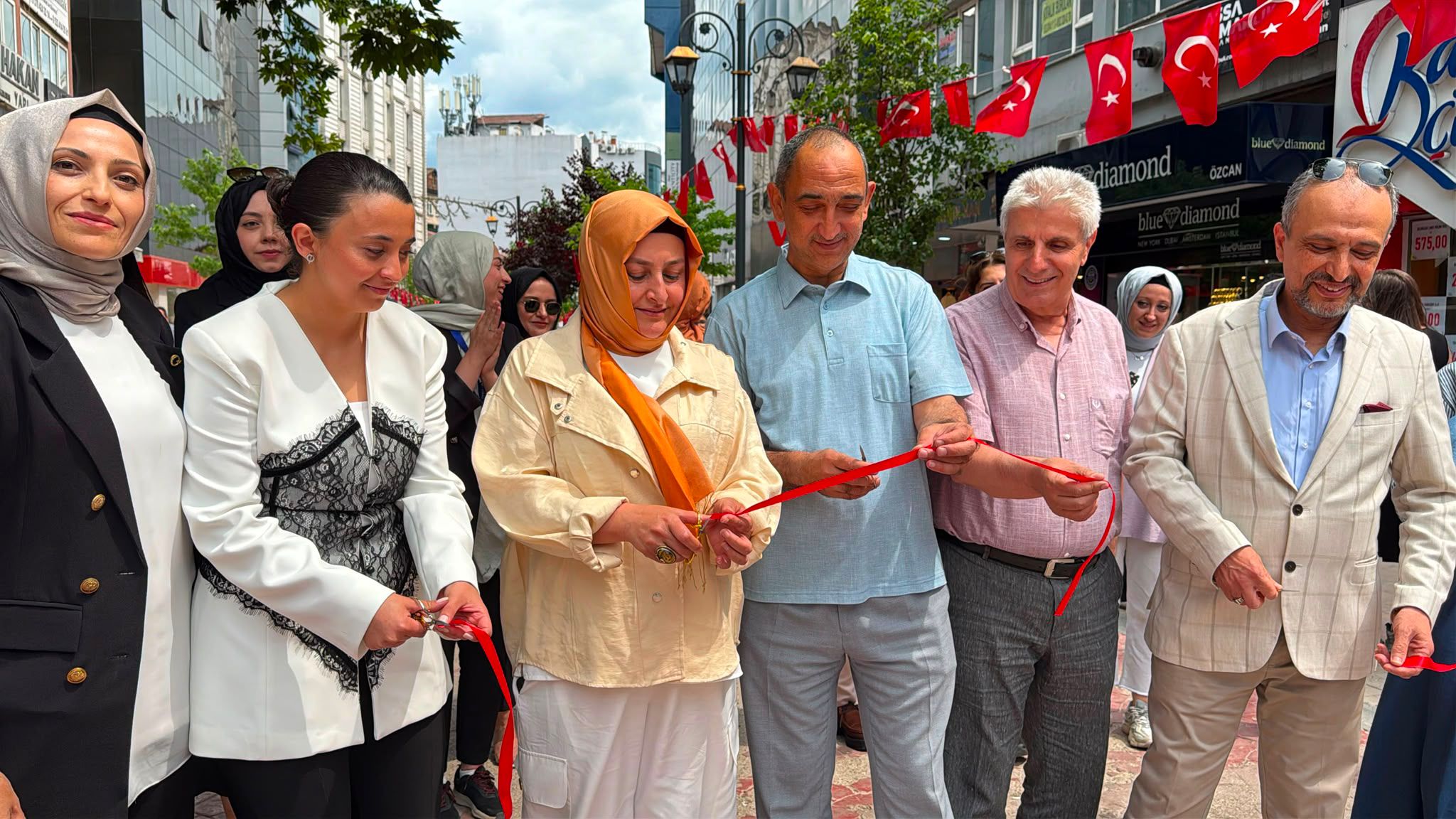 Karabük MY Koleji Yıl Sonu Resim Sergisi Büyük İlgi Gördü