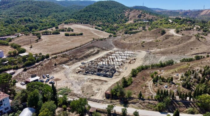 AK Parti Karabük Heyeti Hamzalar Sanayi Sitesi Projesini İnceledi