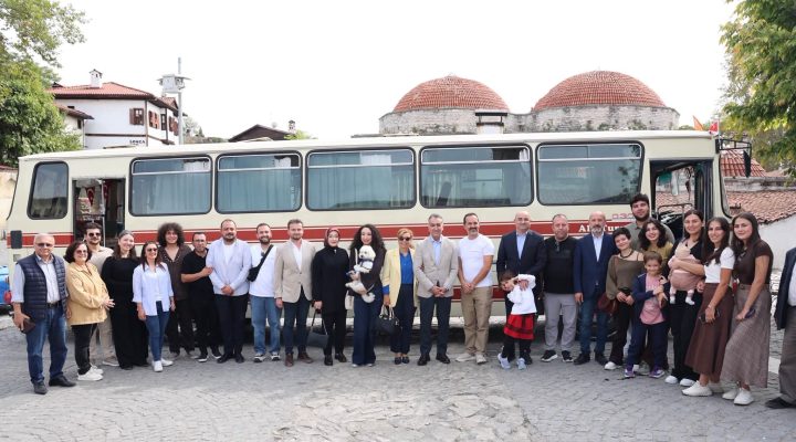 Vali Çağatay’dan “Allı Turnam” Kültür Otobüsüne Ziyaret