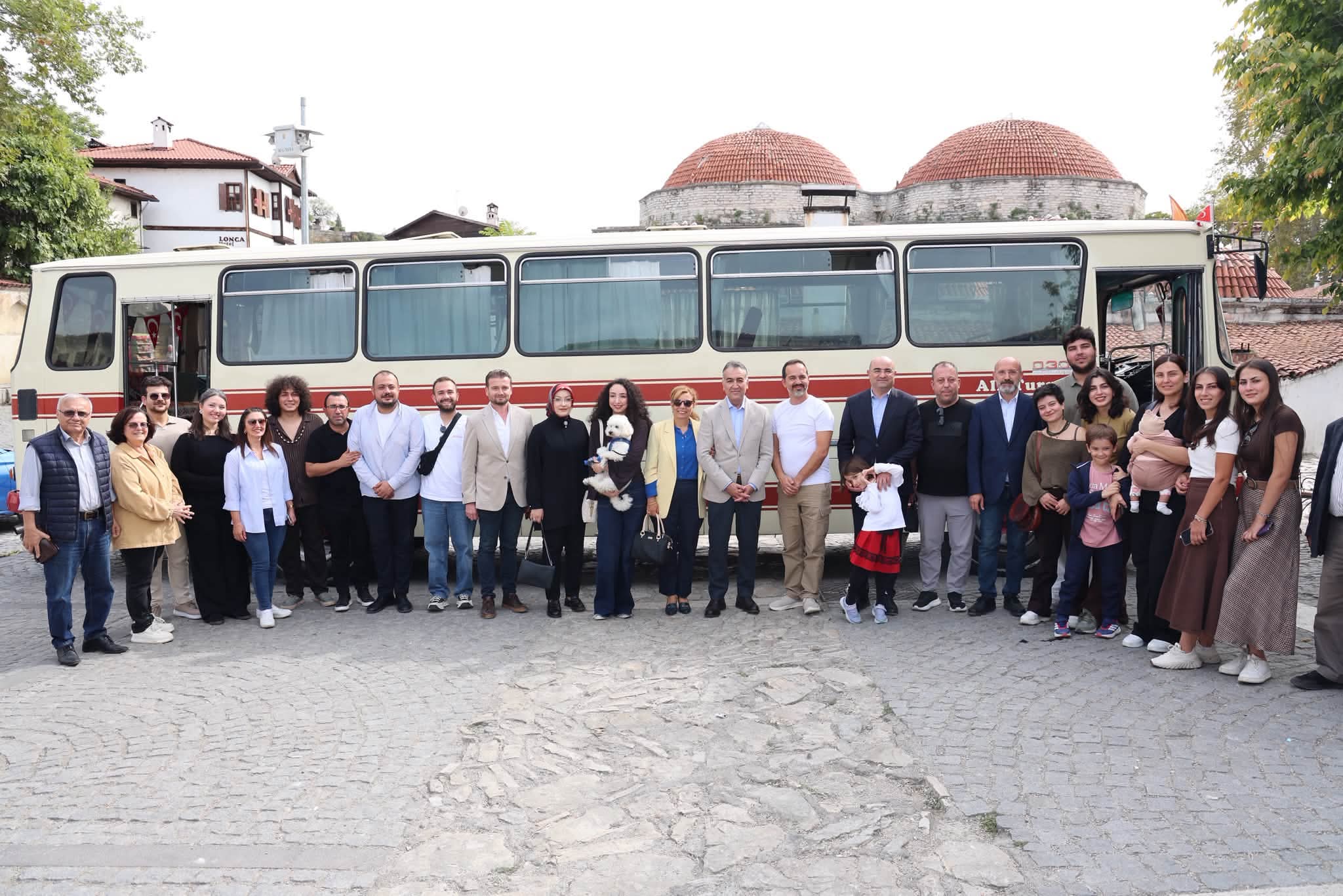 Vali Çağatay’dan “Allı Turnam” Kültür Otobüsüne Ziyaret