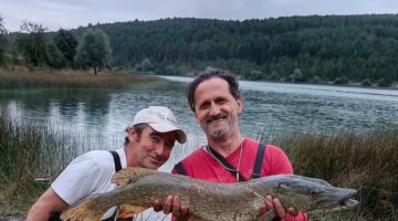 Doğa Gezgini ve Amatör Balıkçı Hüseyin Ersoy ve Ekip Arkadaşları Eflani’de 5 Kilo 100 gram Balık Tuttu.