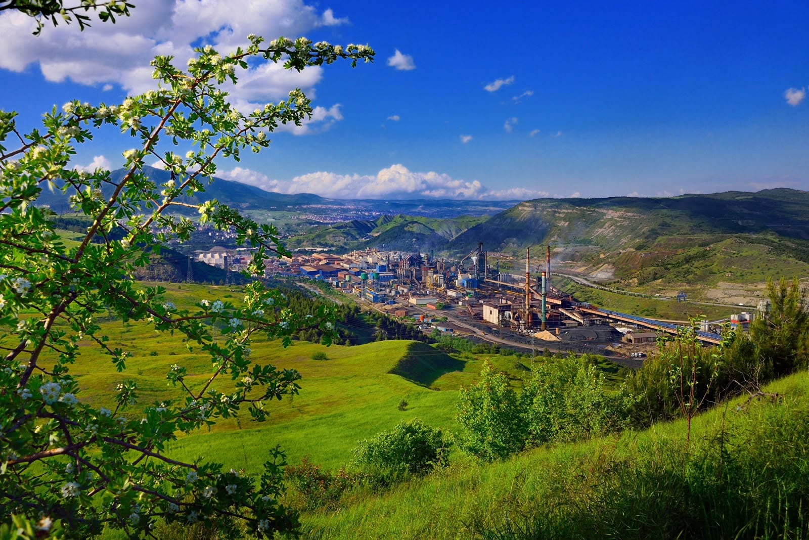 KARDEMİR’İN 3 MİLYON TONLUK ÜRETİM HEDEFİNE YENİLENEBİLİR ENERJİ DESTEĞİ